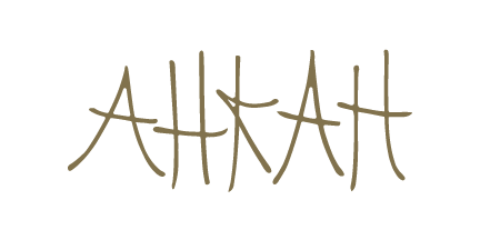 AHKAH(アーカー) のロゴ