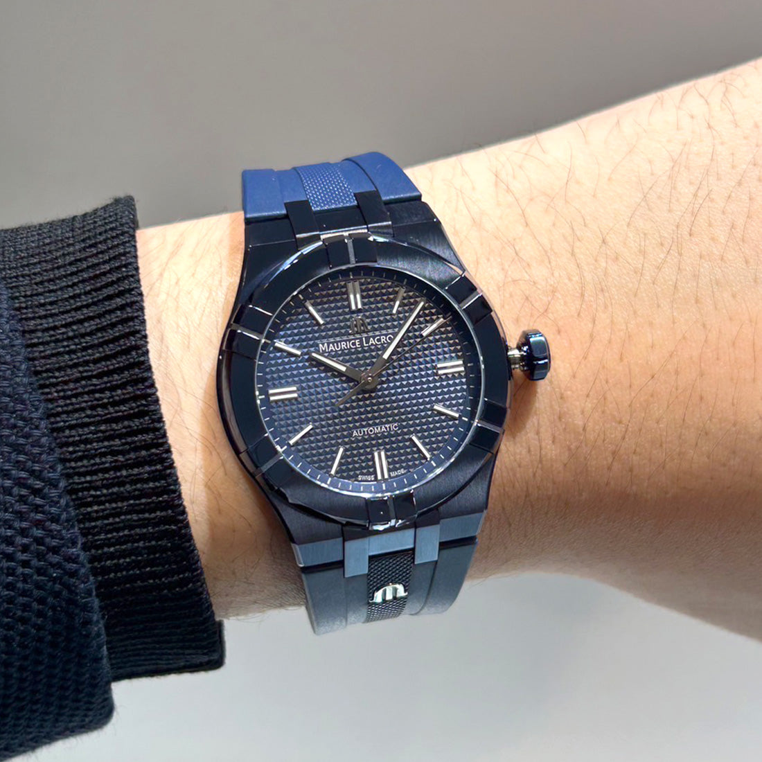 ※ノベルティプレゼント アイコンオートマティック 39mm BLUE PVD LIMITED EDITION