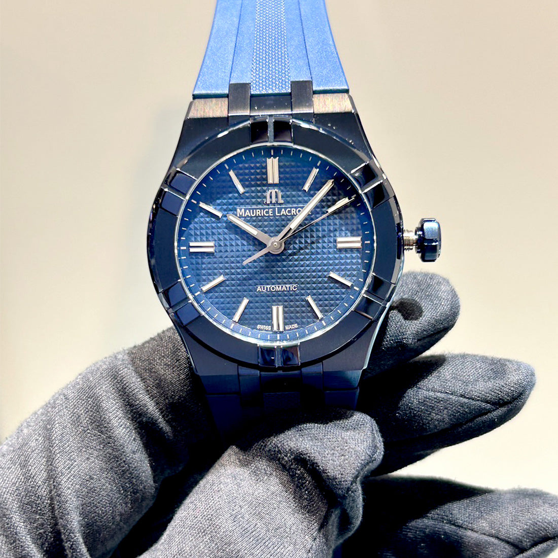※ノベルティプレゼント アイコンオートマティック 39mm BLUE PVD LIMITED EDITION