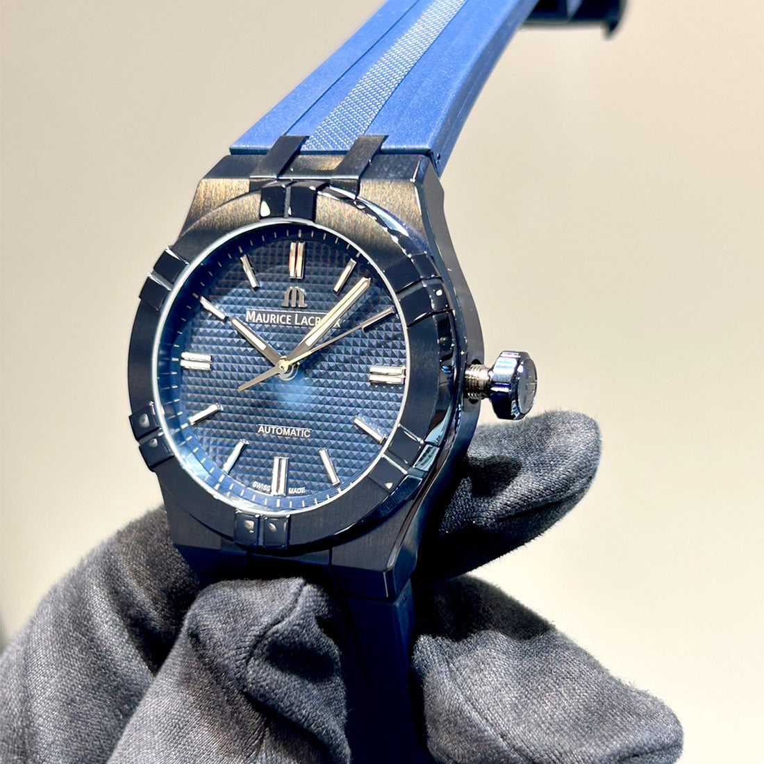 ※ノベルティプレゼント アイコンオートマティック 39mm BLUE PVD LIMITED EDITION