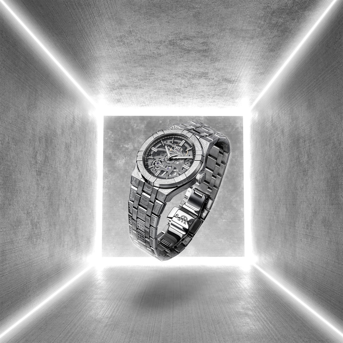 アイコン オートマティック39mm スケルトン アーバントライブ