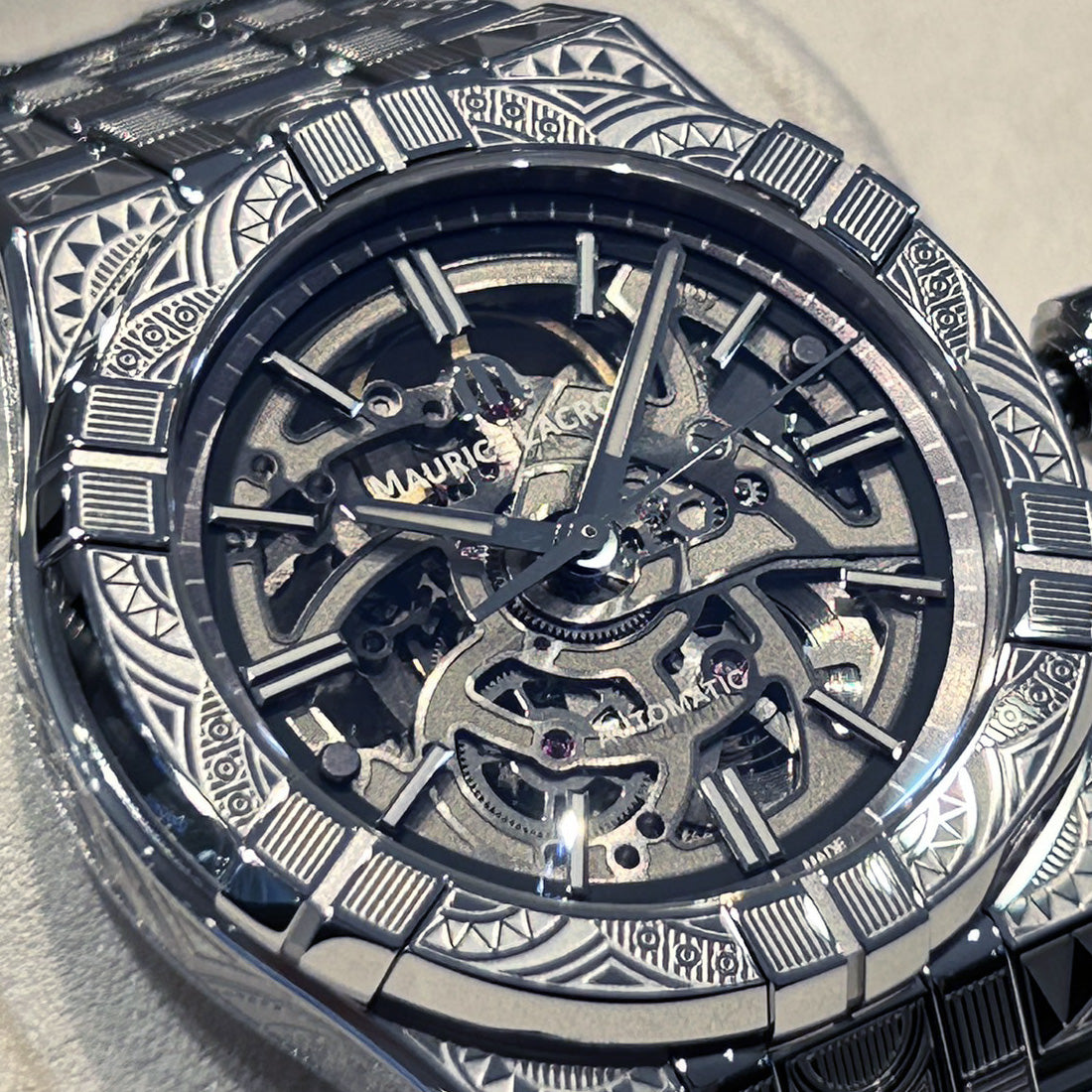 アイコン オートマティック39mm スケルトン アーバントライブ