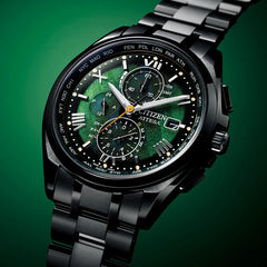 LIGHT in BLACK 2022 GREEN EDITION / 世界限定1,500本 ※ノベルティプレゼント