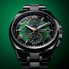 LIGHT in BLACK 2022 GREEN EDITION / 世界限定1,500本 ※ノベルティプレゼント