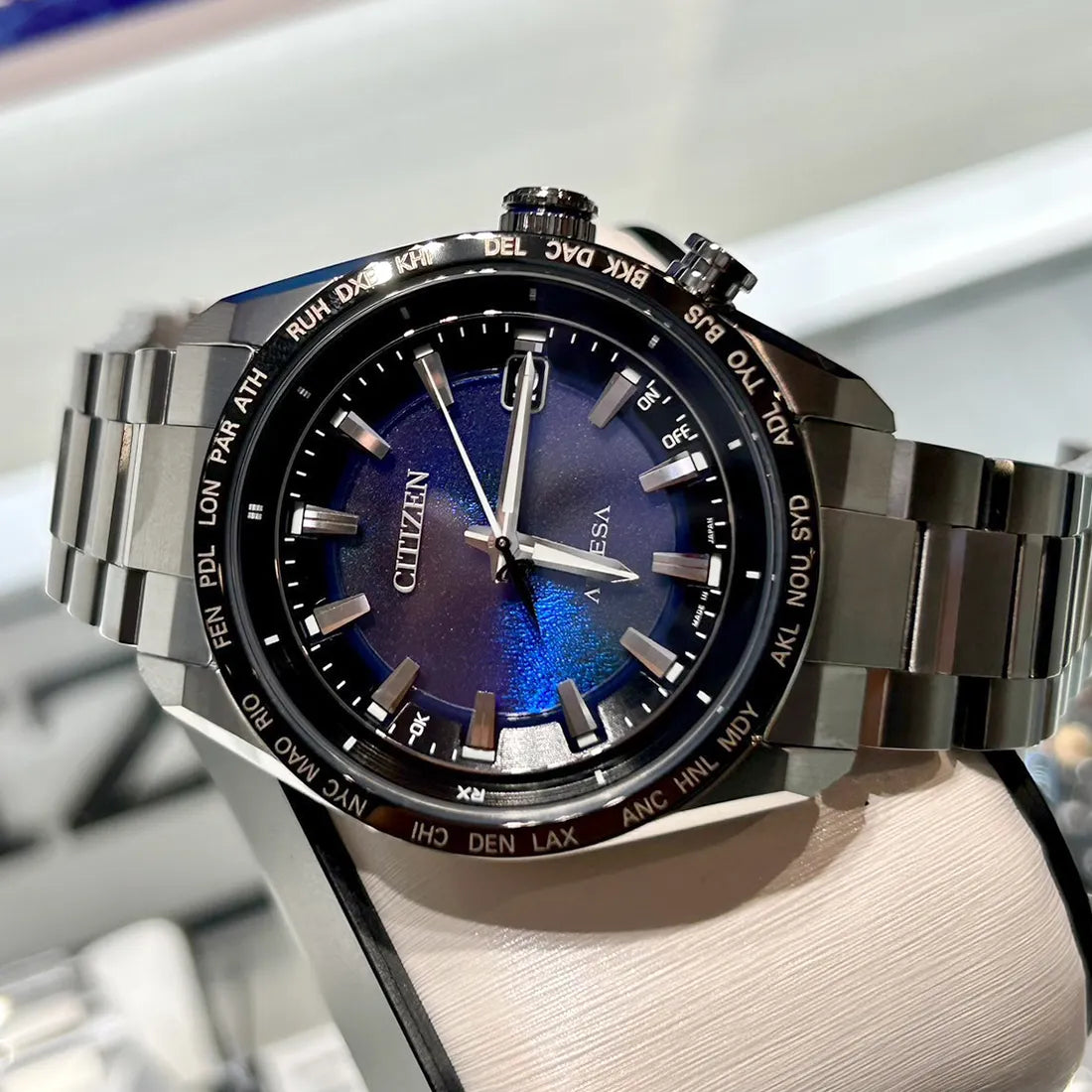 ACT Line エコ・ドライブ電波時計 ダイレクトフライト UNITE with BLUE