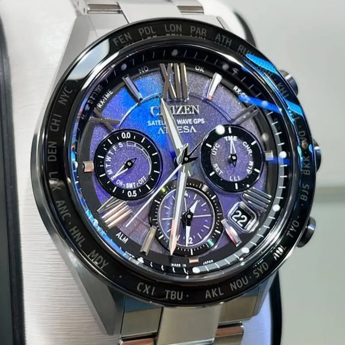 ACT Line エコ・ドライブGPS衛星電波時計 ダブルダイレクトフライト UNITE with BLUE