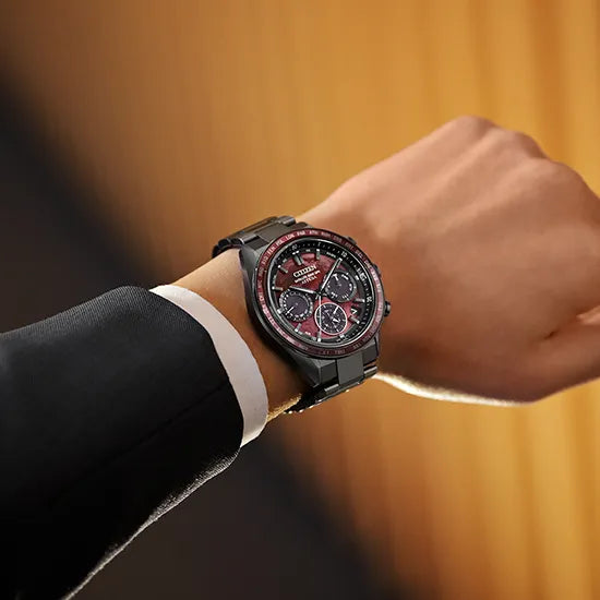 ACT Line Black Titanium™ Series “Shades of Red” / 世界限定1,800本