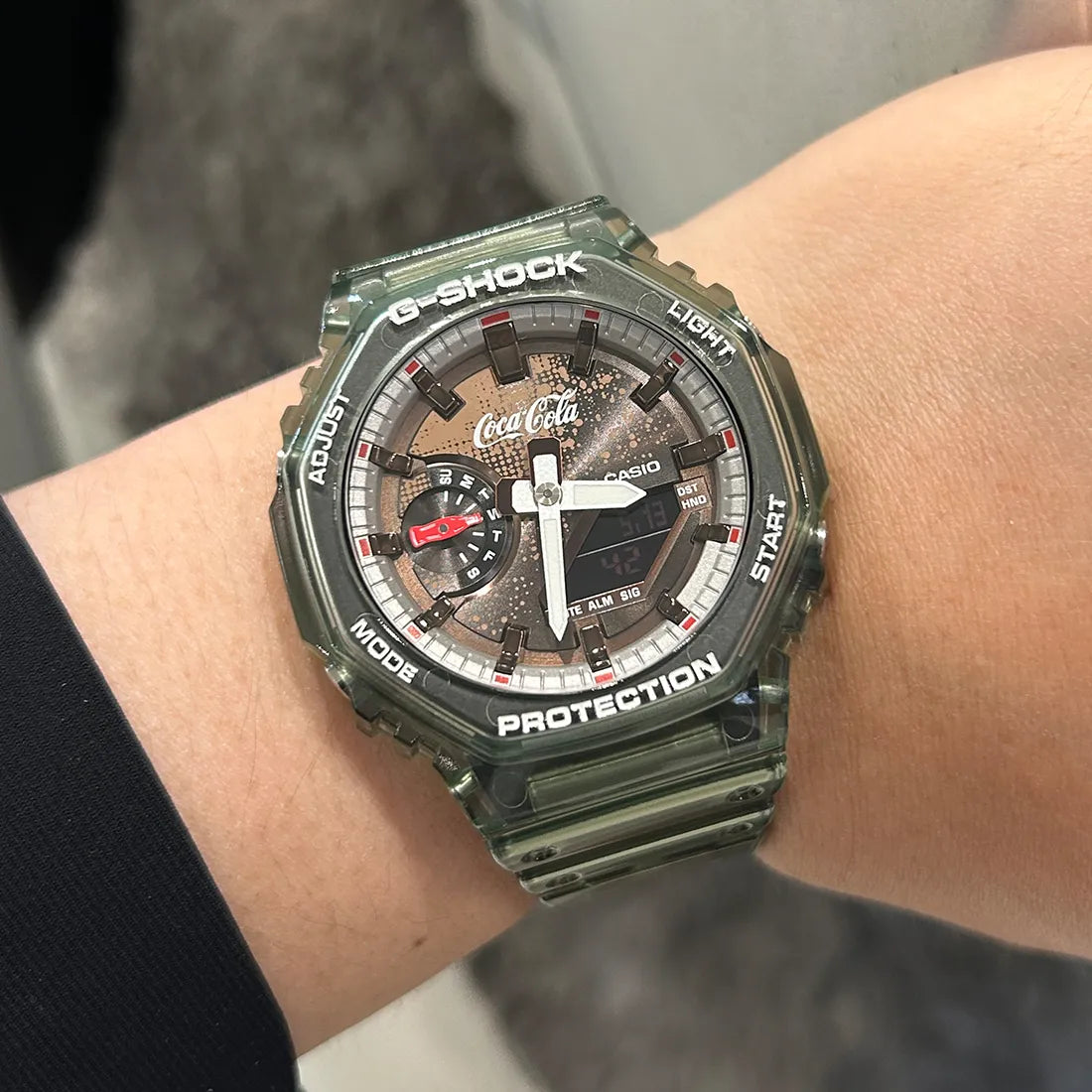 Coca-Cola コカ・コーラ 140周年 コラボレーションモデル GA-2100CC