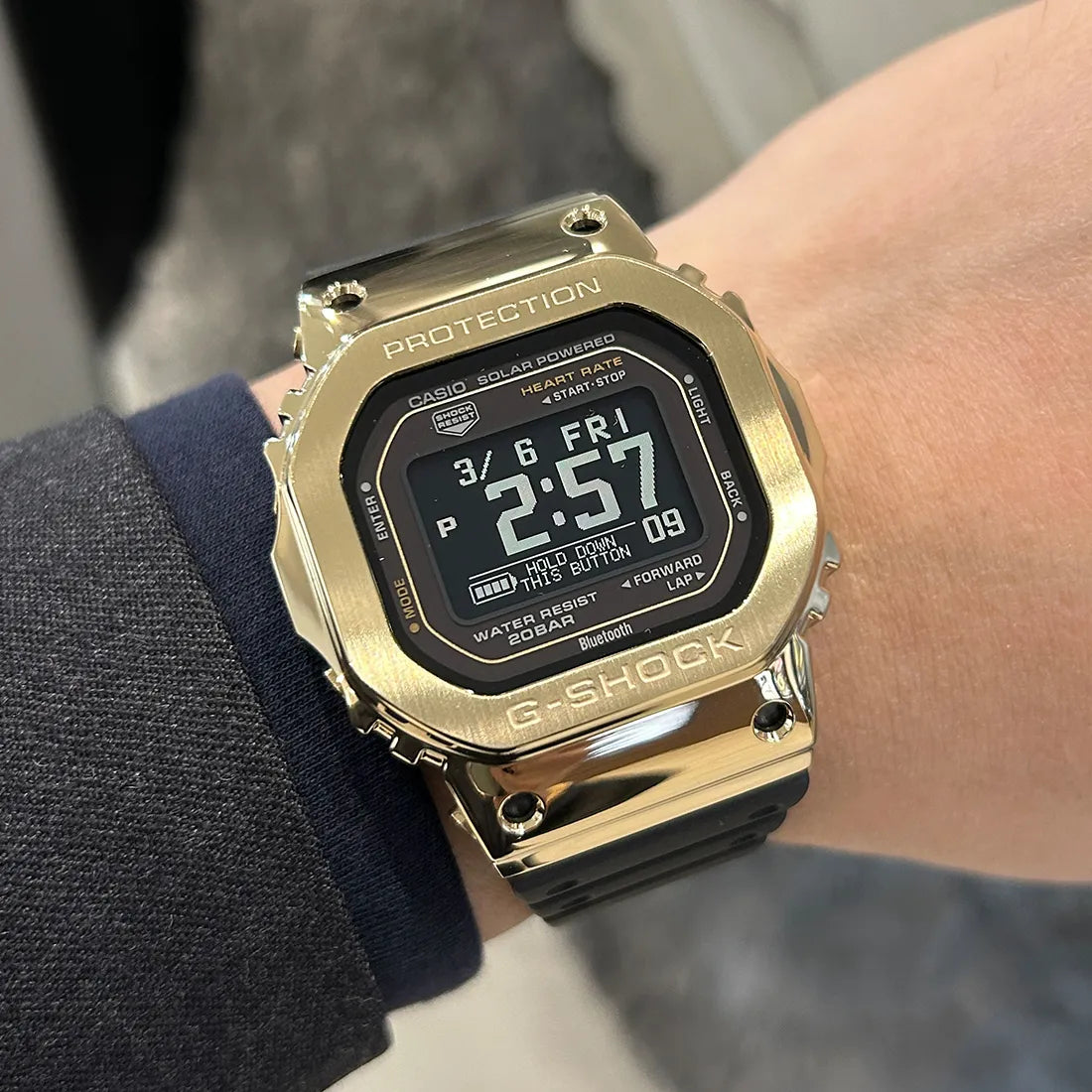 【新品未開封】GM-H5600-9JR G-SHOCK G-SQUAD ソーラー G-SHOCK 腕時計 メンズ G-SQUAD GM-H5600-9JR Gショック MIP液晶 ジー