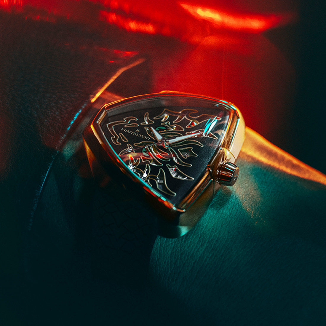 ベンチュラ ドラゴン ELVIS80 SKELETON AUTO