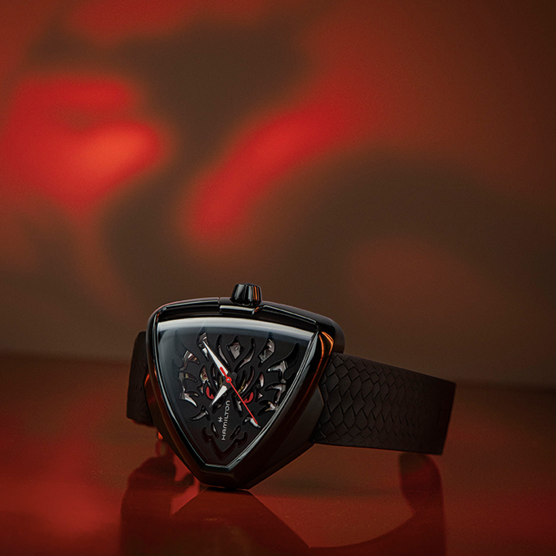 ベンチュラ ドラゴン ELVIS80 SKELETON AUTO