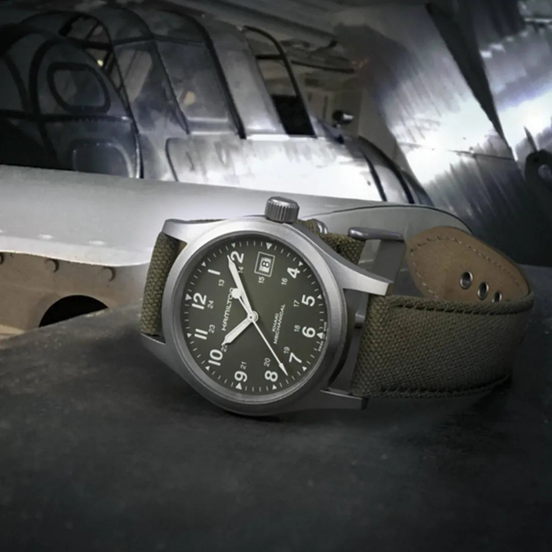 カーキ フィールド メカ 38mm