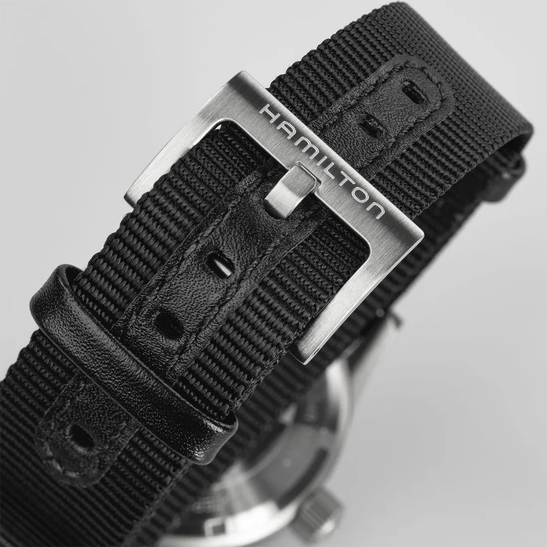 カーキ フィールド メカ 38mm