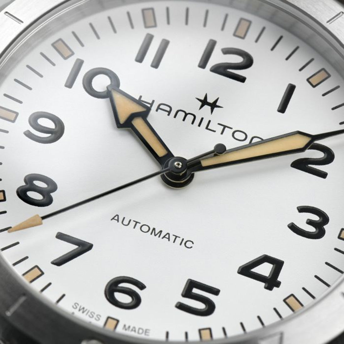 ※ノベルティプレゼント カーキ フィールド エクスペディション 37mm