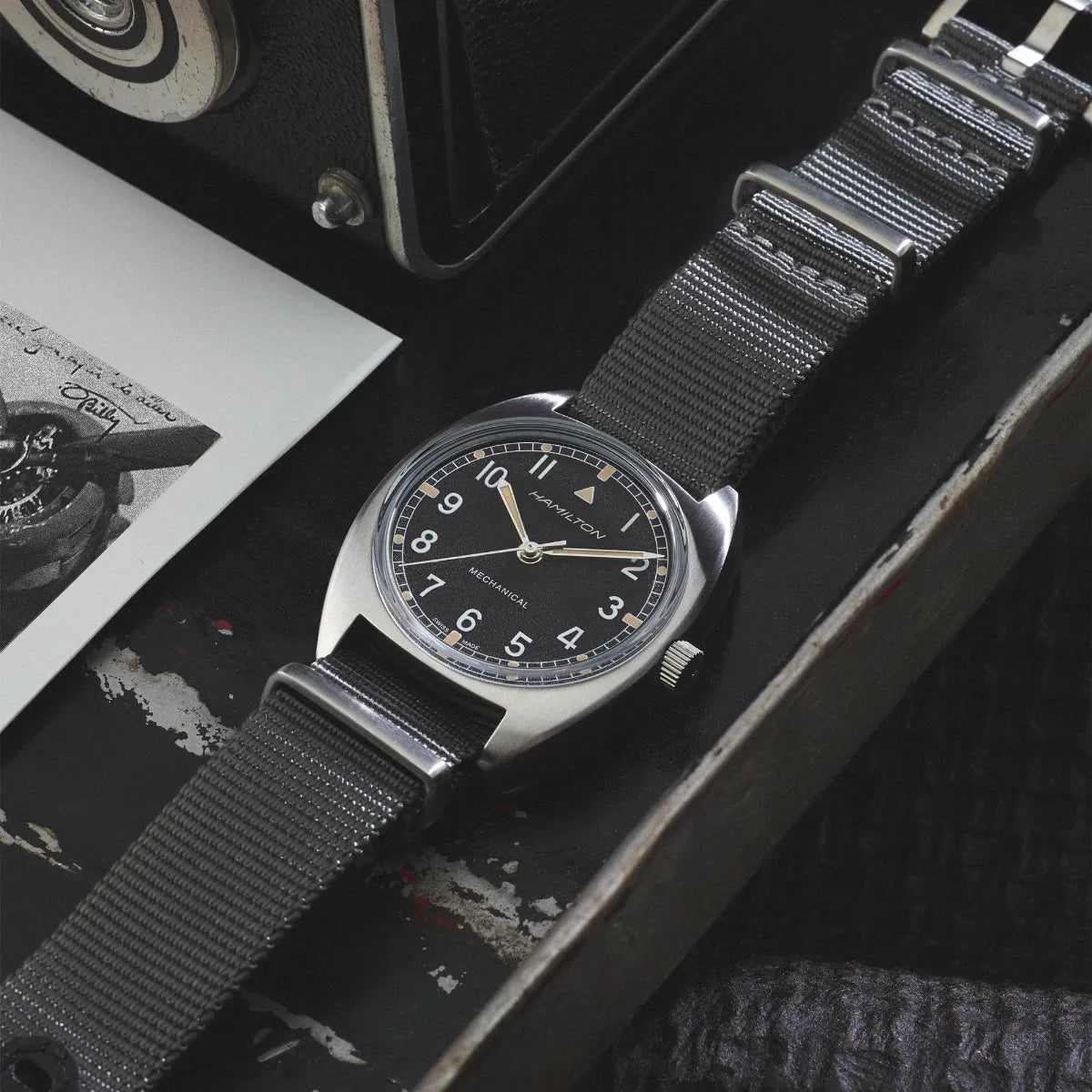 カーキ アビエーション パイロット パイオニア メカ 36mm