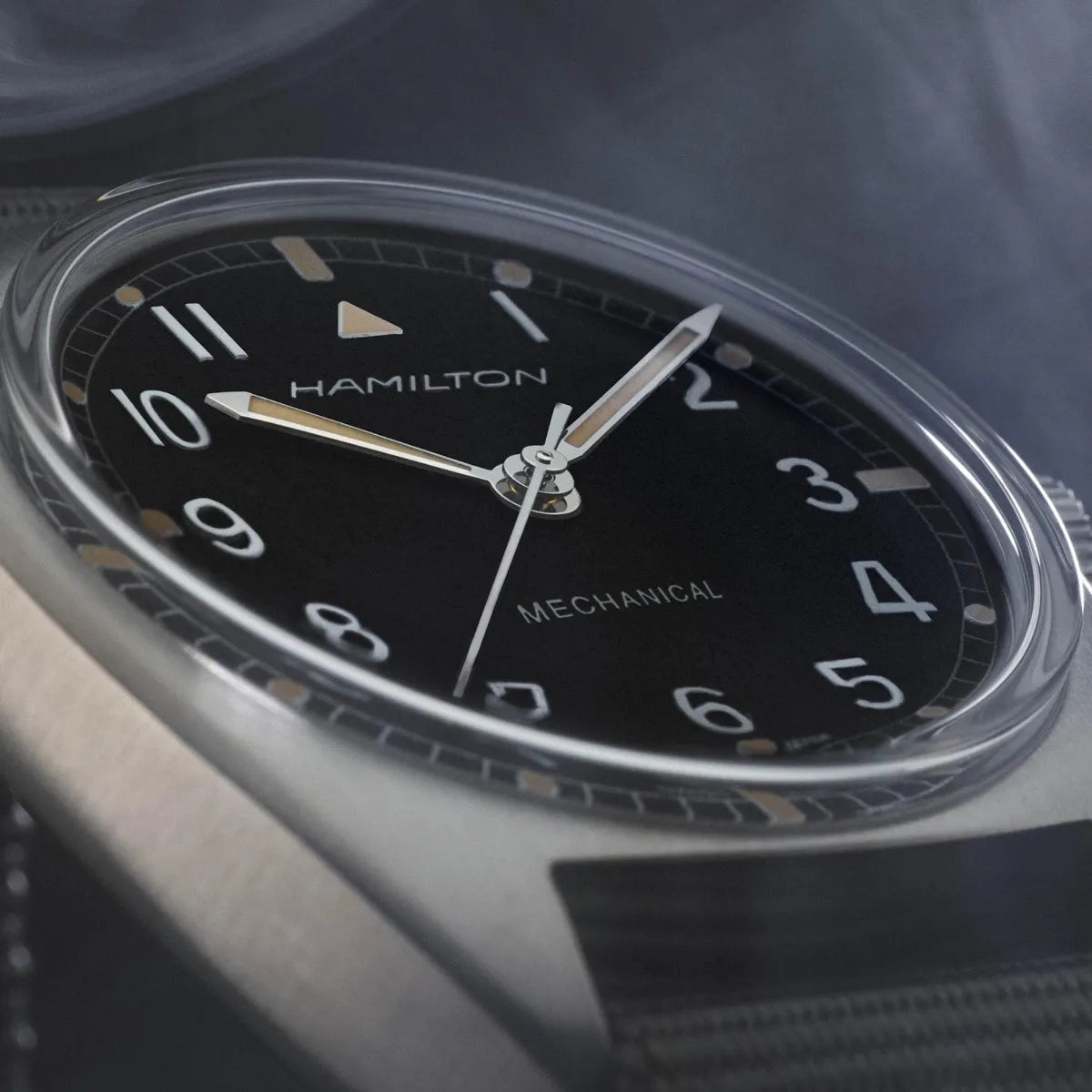 カーキ アビエーション パイロット パイオニア メカ 36mm