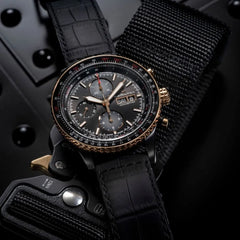 カーキ アビエーション コンバーター オート クロノグラフ 44mm