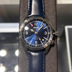 アルピニスト メカニカル GMT