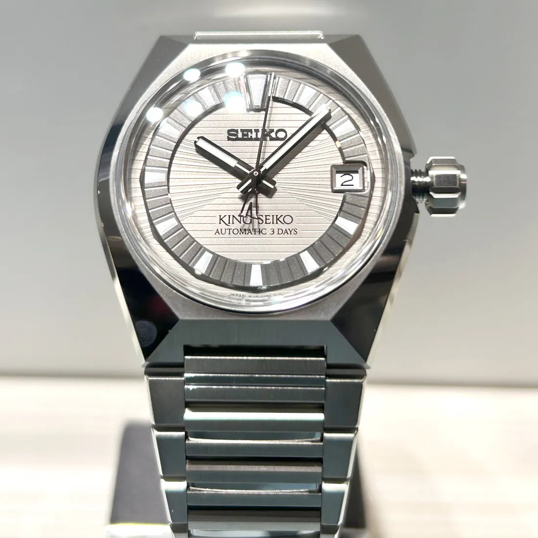 HKF002J