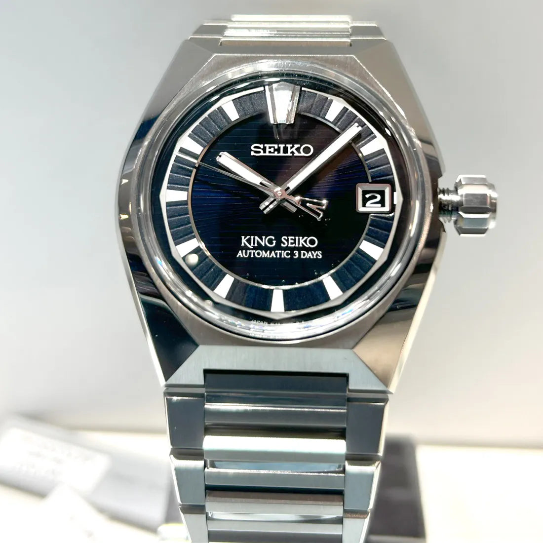 HKF003J