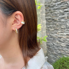 Quatre White Single Clip Earring Small