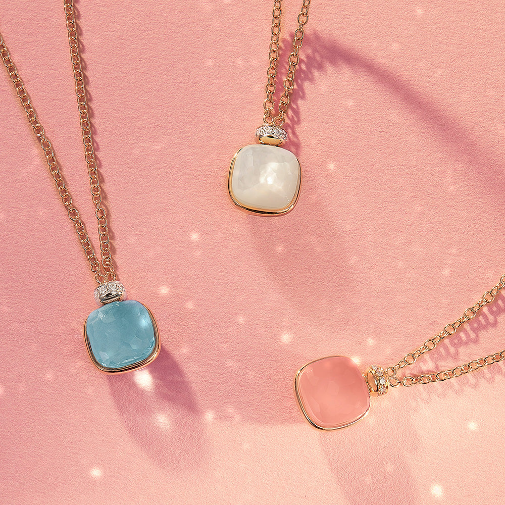 pendant nude