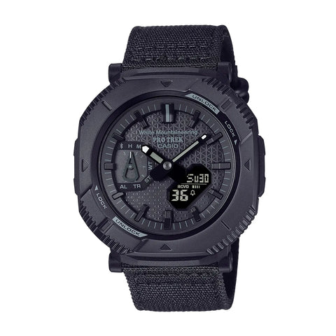 White Mountaineering® コラボレーションモデル