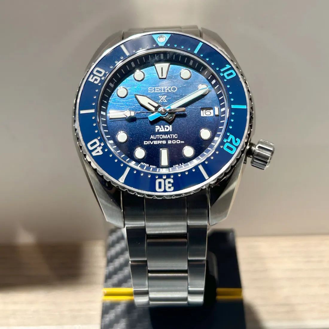 10/19.20 限定値下げあり　【SEIKO】【1800本限定】セイコー『プロスペックス ダイバー スキューバ PADI』SBDJ015 夏に映える！ 「セイコー プロスペックス」の限定ダイバーズは荒波