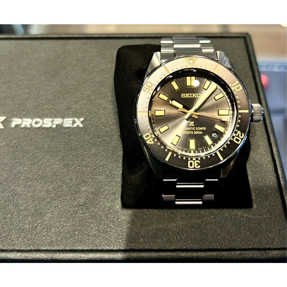 ダイバースキューバ〈SEIKOブランド100周年記念〉メカニカルダイバーズ 1965 ヘリテージ スペシャルエディション ※ノベルティプレゼント