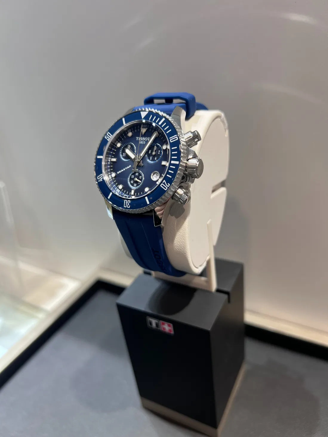TISSOT SEASTAR 1000 POWERMATIC 80 T120.407.11.051.00