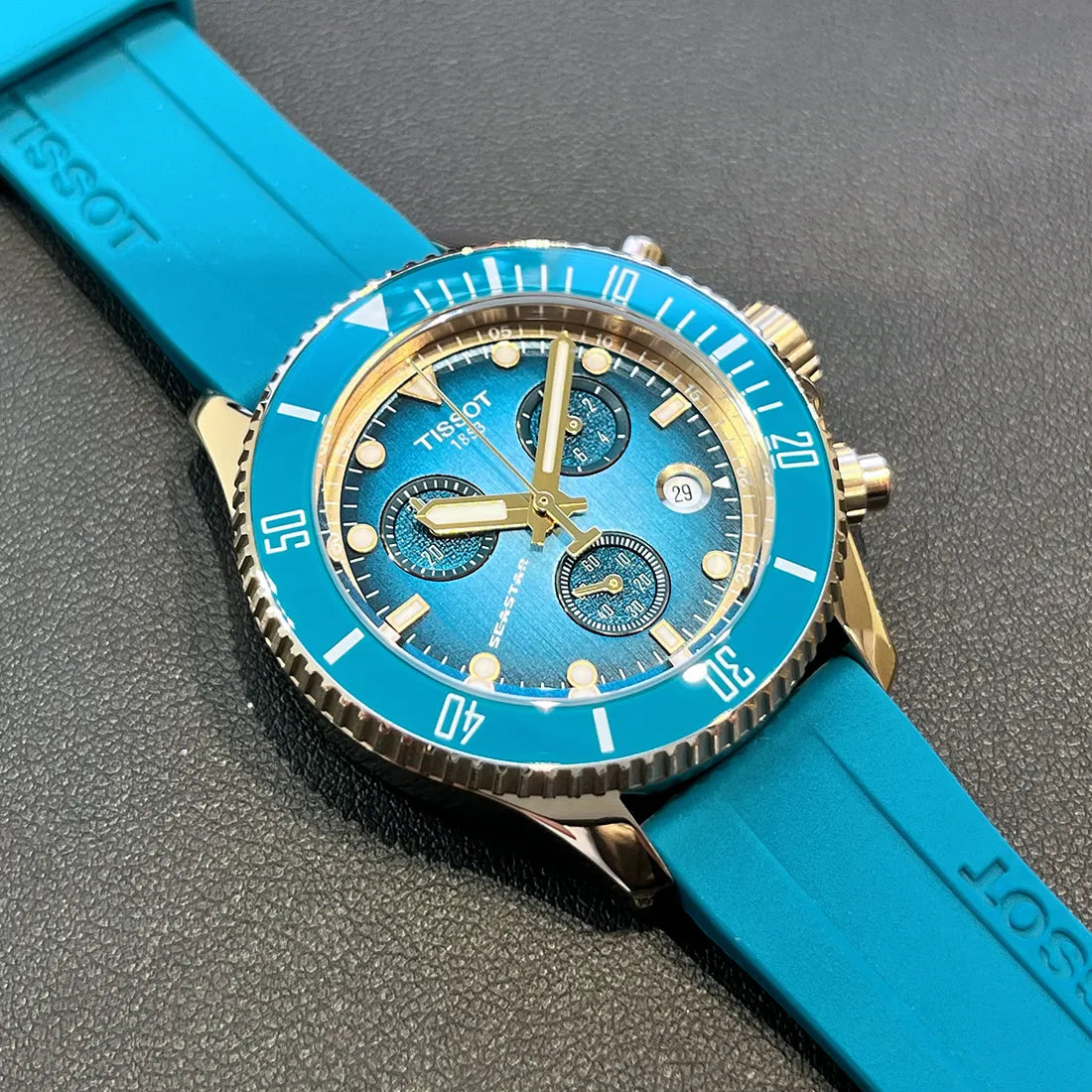 TISSOT シースター 1000 クォーツ クロノグラフ 38mm