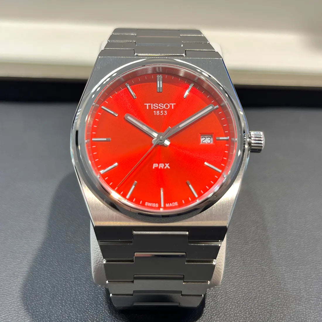 TISSOT PRX QUARTZ (ピーアールエックス クォーツ) T137.410.11.421.00
