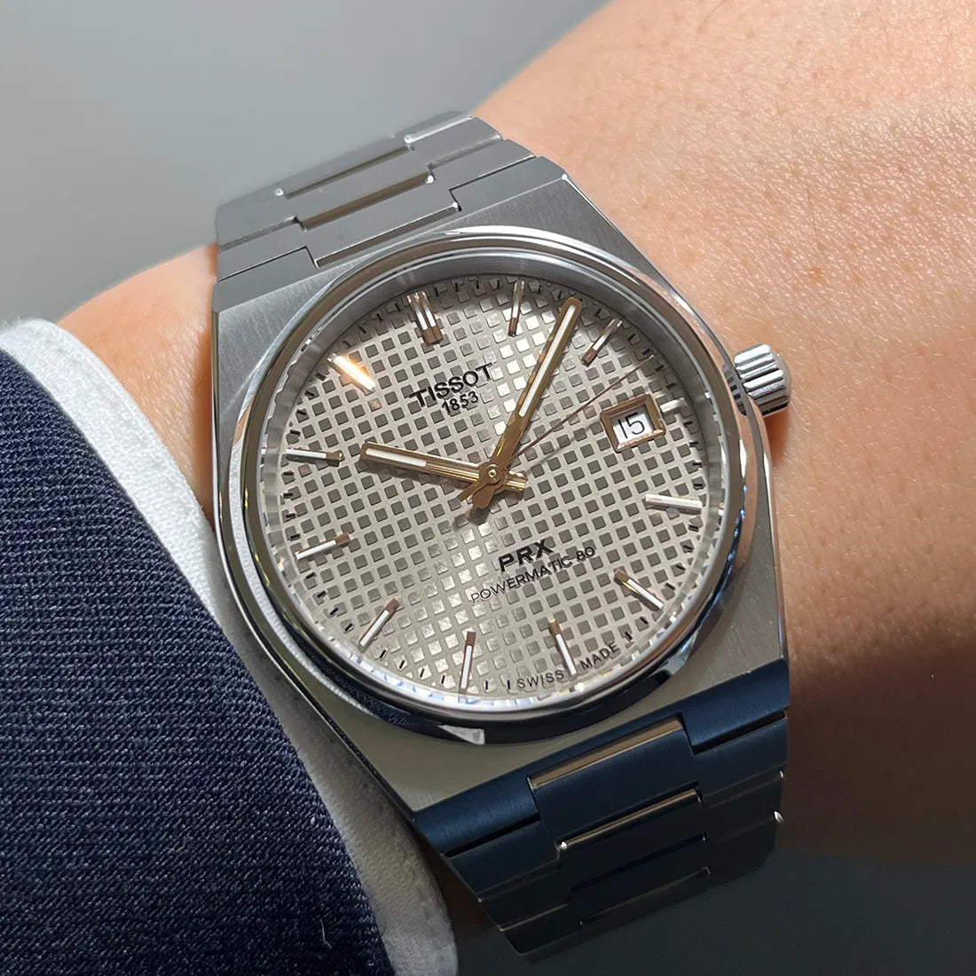 TISSOT PRX チタニウム 38mm T137.807.44.061.00|ティソ – アイアイイスズ TISSOT PRX チタニウム 38mm T137.807.44.061.00|ティソ – アイアイイスズ