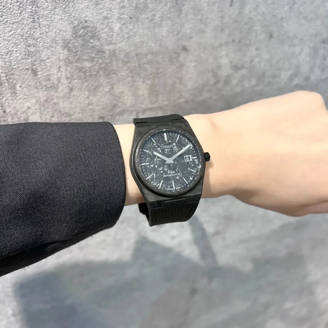 TISSOT PRX パワーマティック 80 40mm カーボン (ピーアールエックス)