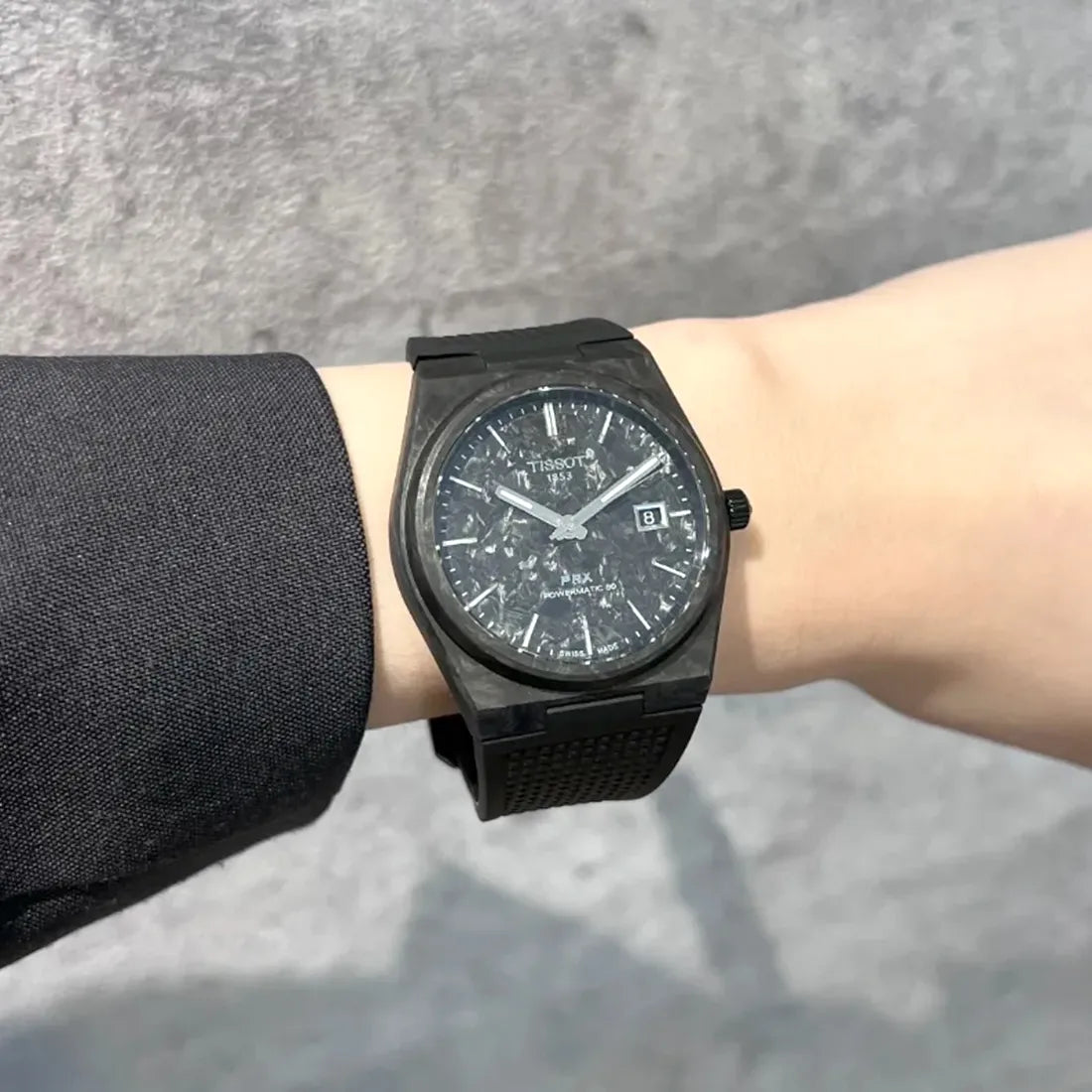 TISSOT PRX パワーマティック 80 40mm カーボン (ピーアールエックス)