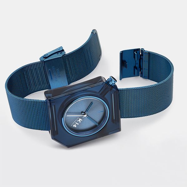 K14 IRREGULARLY SQUARE Blue with Mesh Strap 40mm