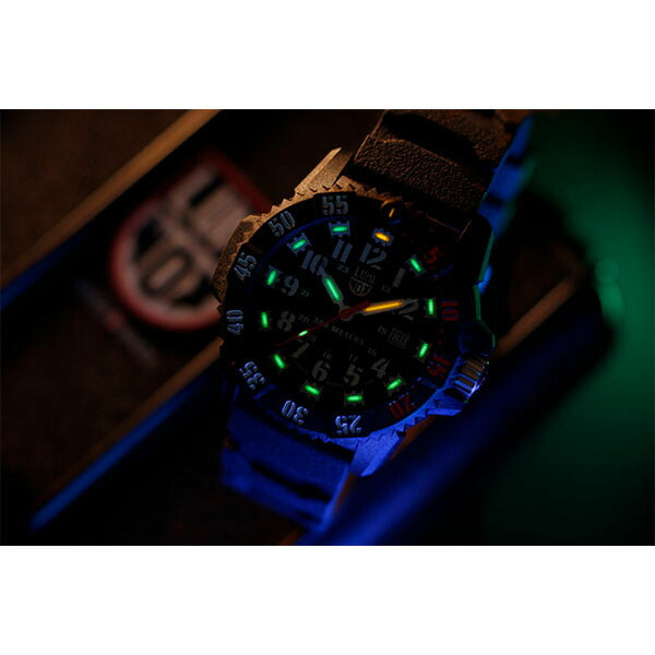 LUMINOX MASTER CARBON SEAL 3801 腕時計