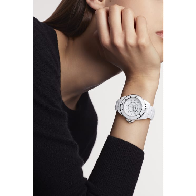 J12 33mm
