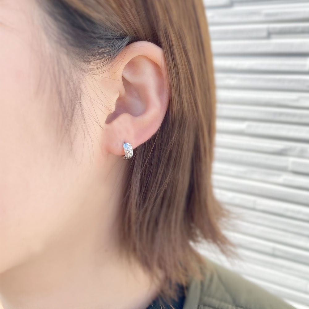 カシケイ バンド ピアス