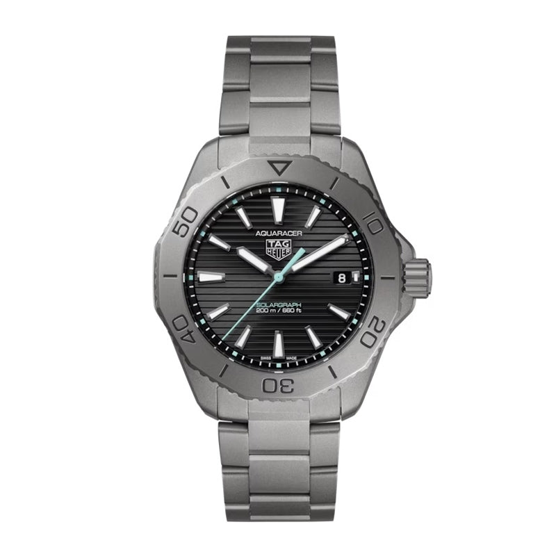 タグ・ホイヤー アクアレーサー プロフェッショナル200 ソーラーグラフ 40mm (2023年モデル)